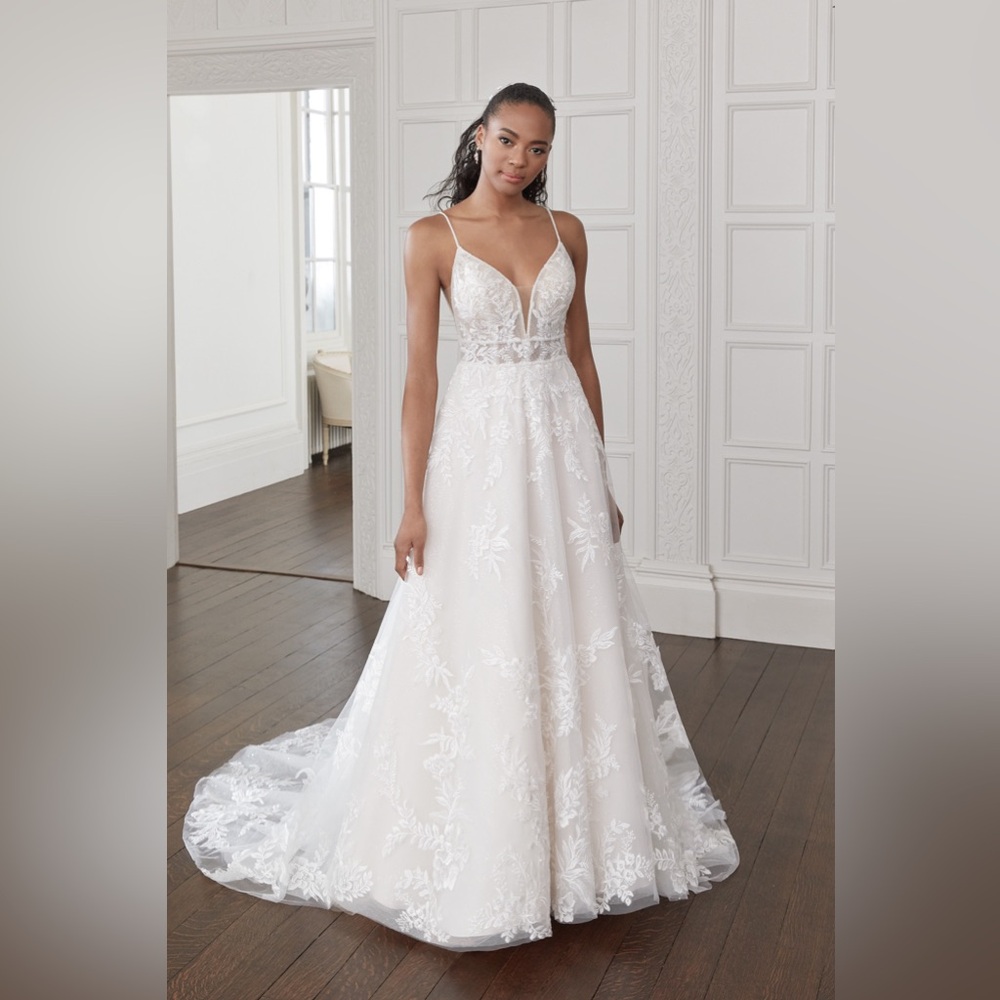 SINCERITY “Chandler” Wedding Dress